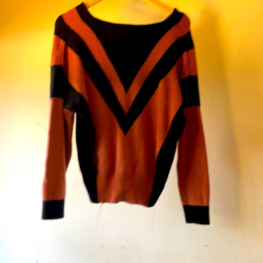 TAHARI VISCOSE SWEATSHIRT PULLOVER